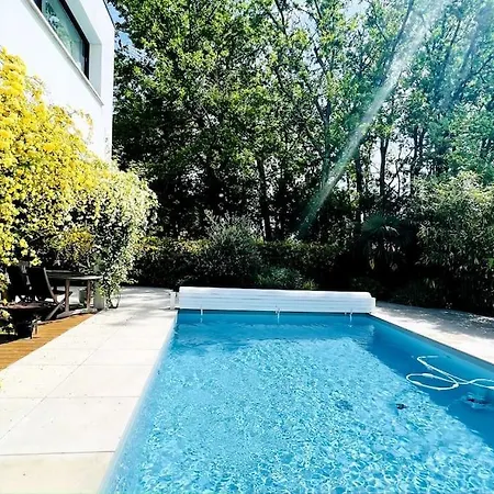 Poujeau - Climatisee - Piscine Au Sel - Systeme Anti Moustique * Le Pian-Médoc
