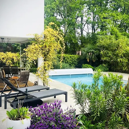 Poujeau Villa Le Pian-Medoc